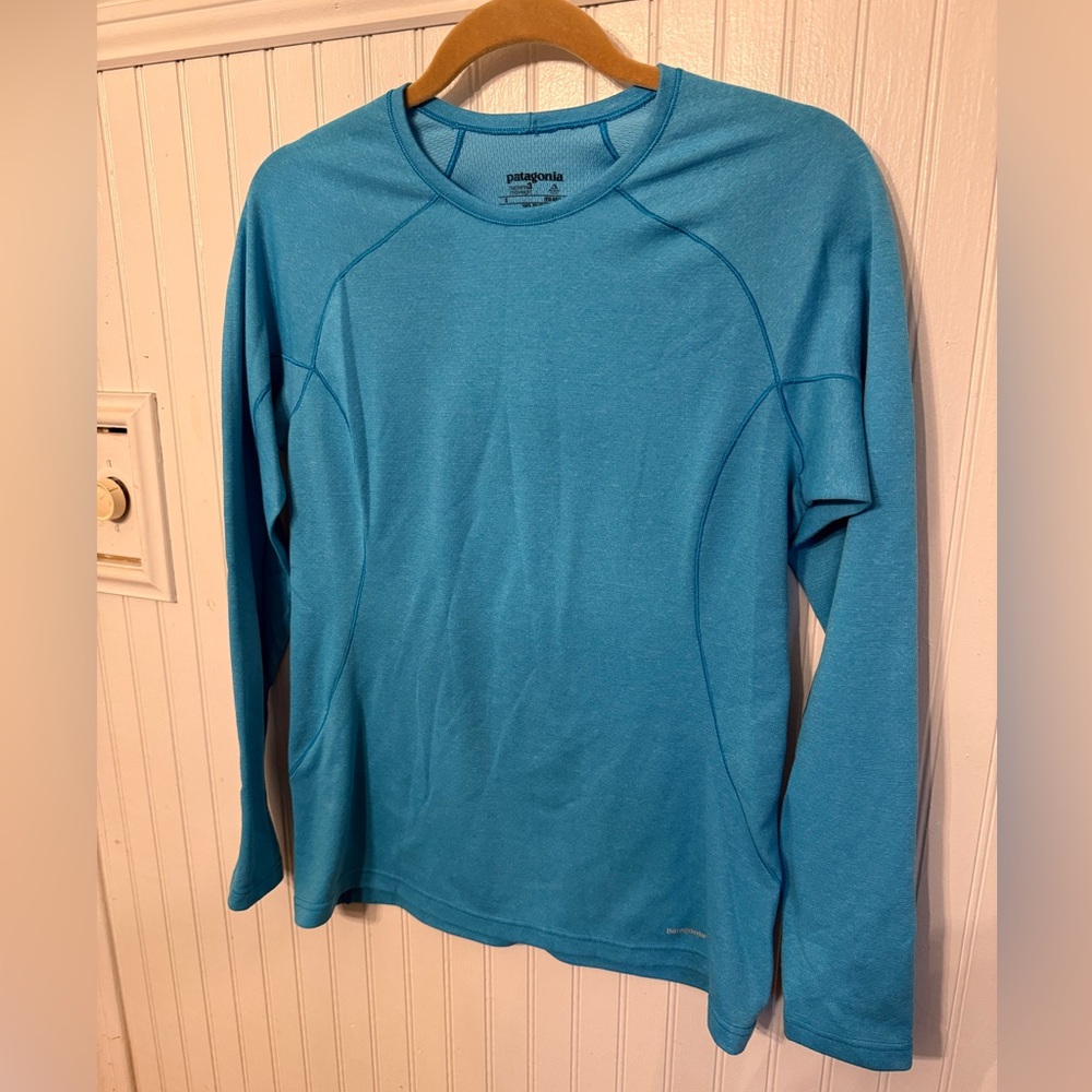 Patagonia Capilene Midweight Small Crew